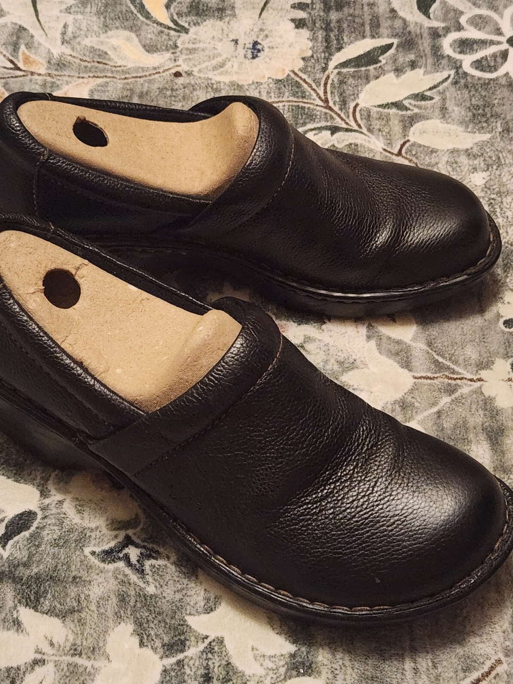 BOC Born Concept Shoes Womens 9 Peggy Casual Slip On Wedge Clogs Black Leather